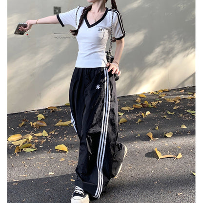 Short-Sleeved V-Neck T-Shirt Sports Striped Pants Set