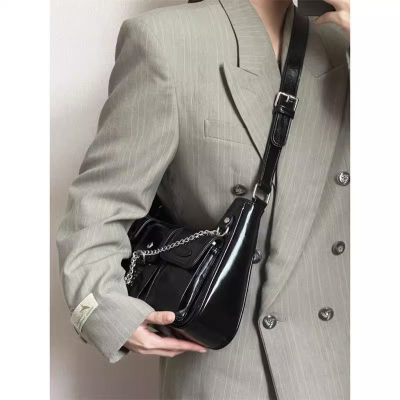 Chain Belt Cool Black Shoulder Tote Bag