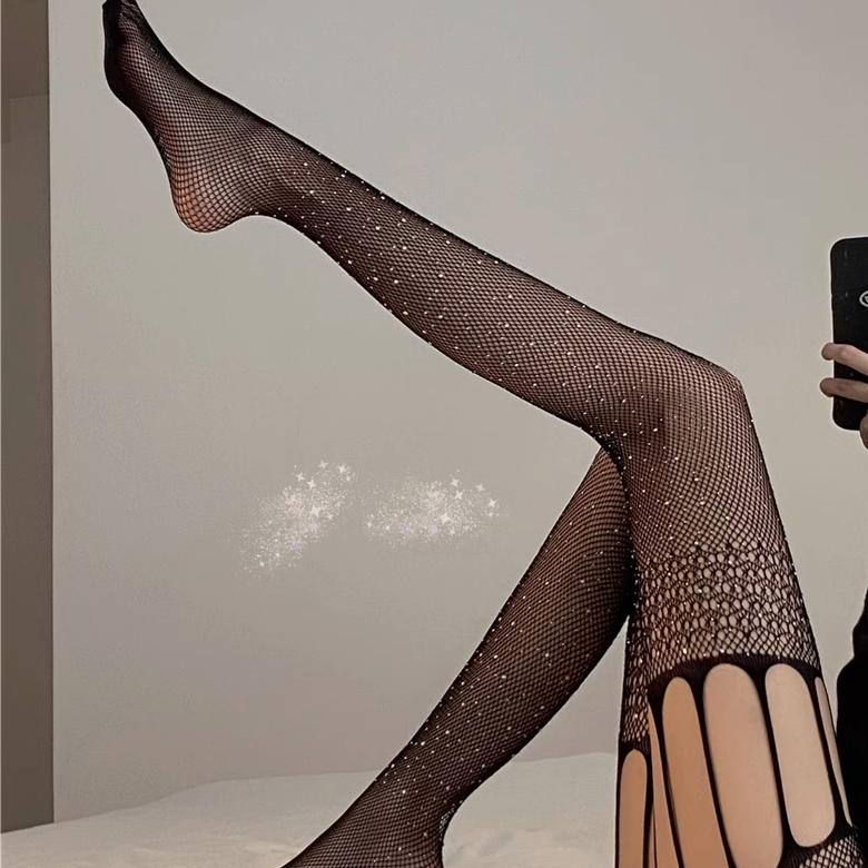 Cutout Fishnet Diamond Thin Pantyhose