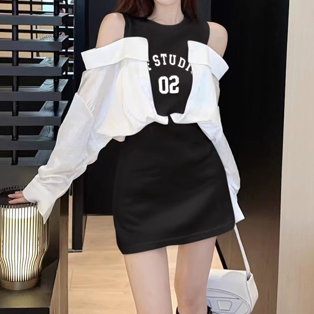 Off-The-Shoulder Paneled Fake Two-Piece Slim Dress