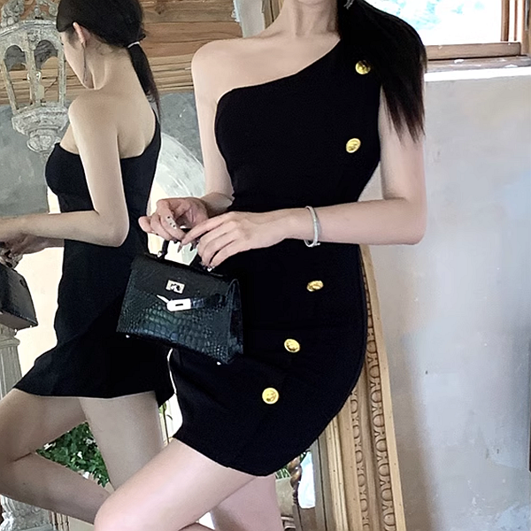 Metal Buckle One Shoulder Black Bodycon Dress