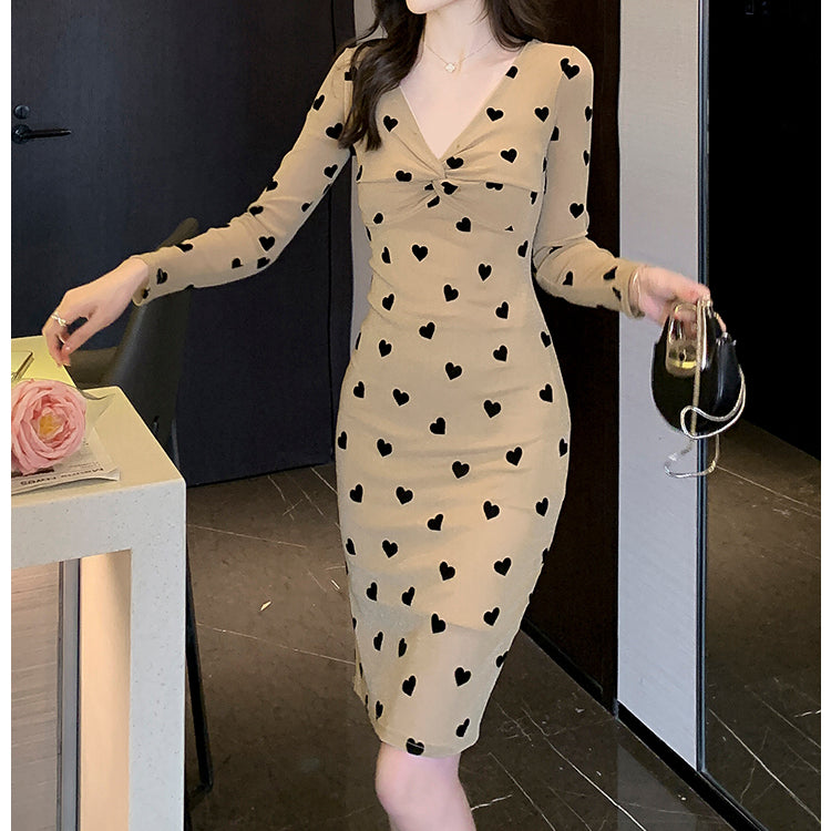 Heart Pattern Twisted Pleated Long-Sleeved Slim Dress