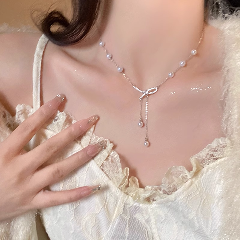 Pearl Tassel Bow Necklace Clavicle Fashionable Sweater Chain