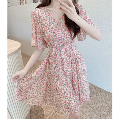 Waisted Short-Sleeved Chiffon V-Neck Floral Dress