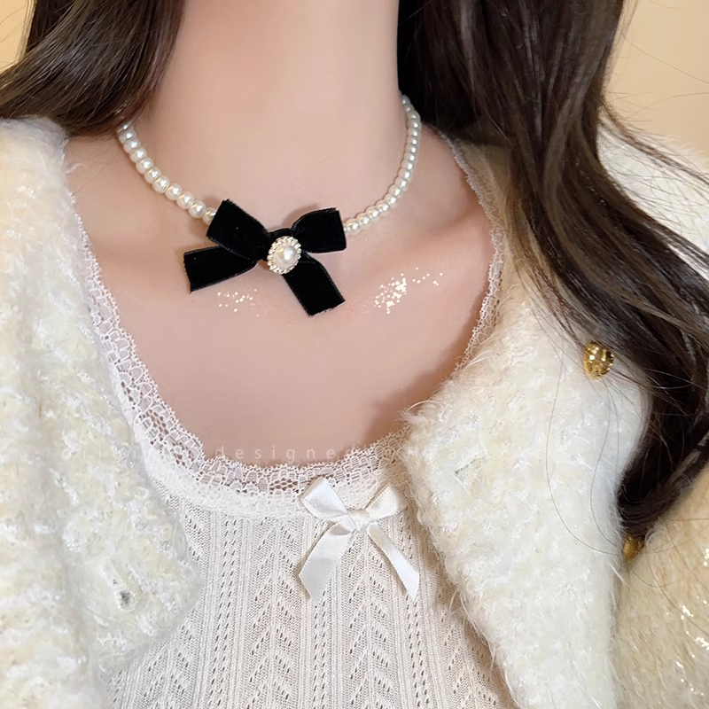 Black Velvet Bow Pearl Necklace Sweater Chain