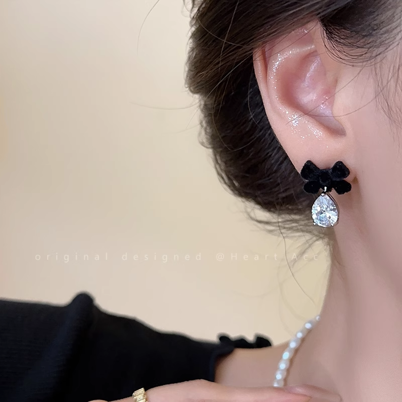 Flocked Bow Zircon Temperament Exquisite Retro Earrings