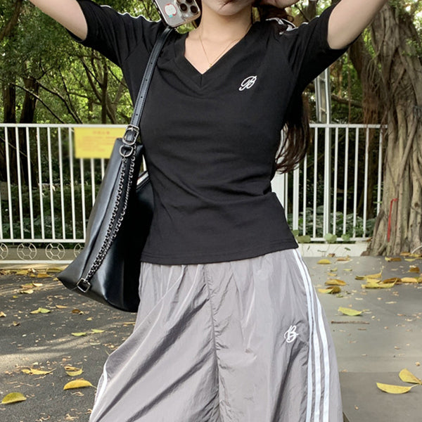 Short-Sleeved V-Neck T-Shirt Sports Striped Pants Set