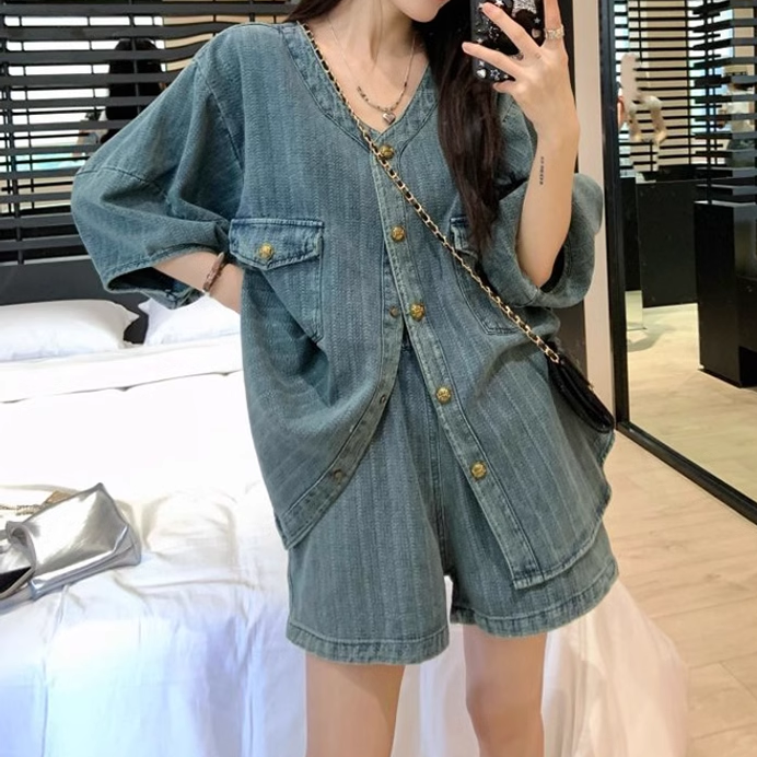 Loose V-Neck Denim Top Wide-Leg Shorts Set