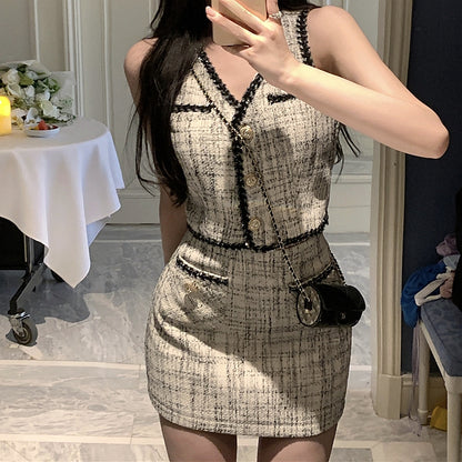 Sleeveless V-Neck Top Plaid Skirt Elegant Set