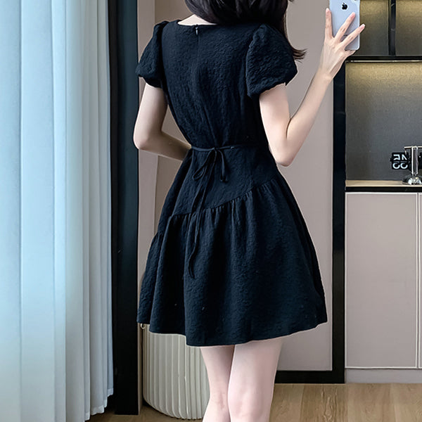 Solid Color V-Neck Puff Sleeve Pleated Dress