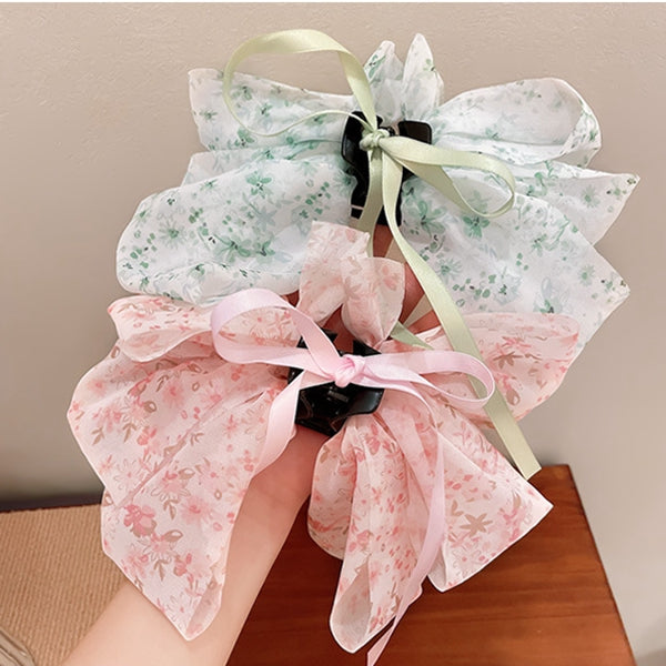 Floral Bow Ribbon Hairpin At The Back Of The Head