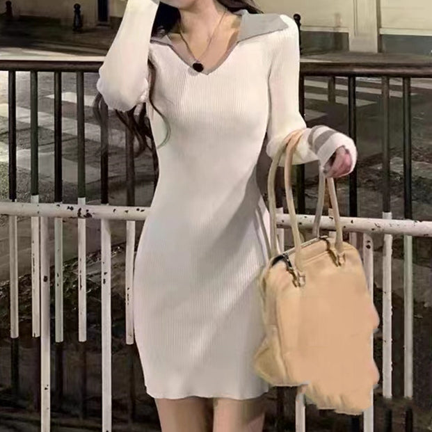 V-Neck Versatile Long-Sleeved Hip-Covering Knitted Dress