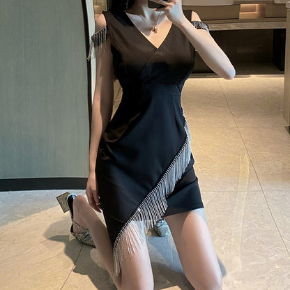 V-Neck Sleeveless Fringed Black Cocktail Dress