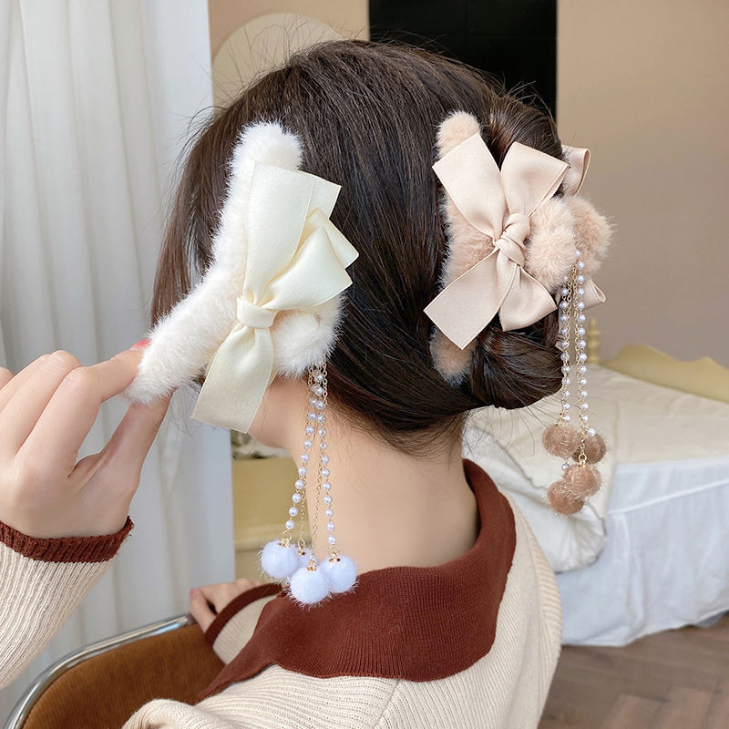 Bow Plush Pearl Tassel Shark Hair Clip