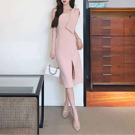 Bow Knot Slanted Shoulder Slim Slit Sleeveless Cocktail Dress